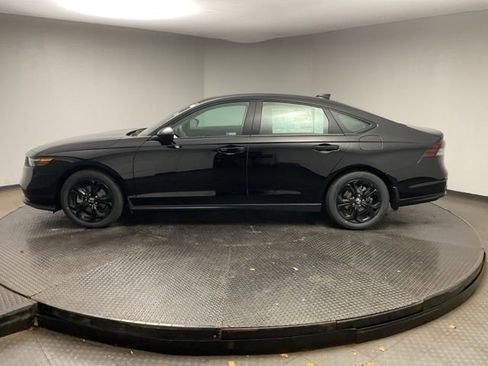 New 2025 Honda Accord SE image 4