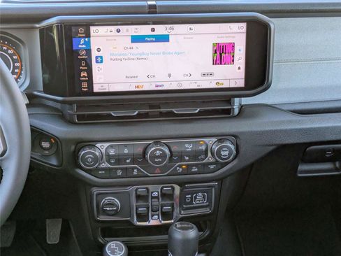 New 2026 Jeep Gladiator Sport image 19