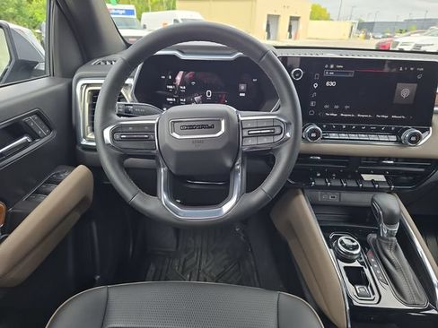 Used 2026 GMC Canyon Denali w/ LPO, Denali Black Edition AWD/4WD image 17