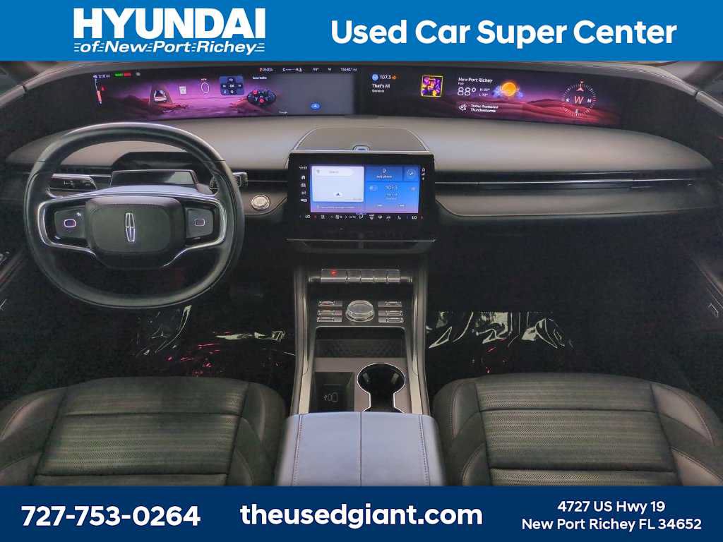 Used 2024 Lincoln Nautilus Reserve w/ Equipment Group 202A AWD/4WD image 17