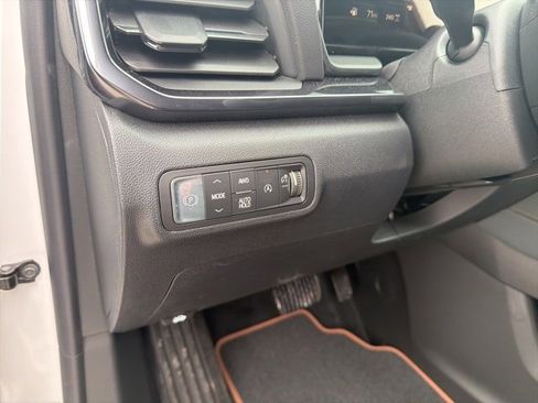 New 2026 GMC Terrain AT4 w/ Convenience Package III image 18