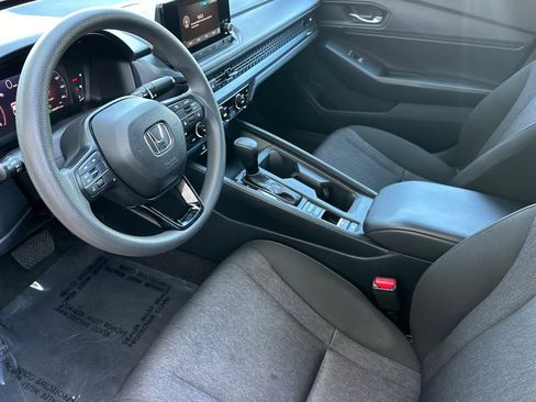 Used 2023 Honda Accord EX image 4