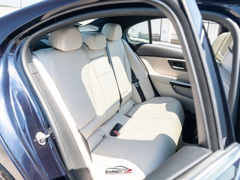 Used 2022 Mercedes-Benz C 300 4MATIC Sedan w/ Exclusive Trim Package image 18