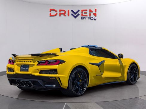 New 2026 Chevrolet Corvette Z06 w/ Stealth Interior Trim Package RWD image 7