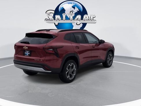 New 2026 Chevrolet Trax LT image 8