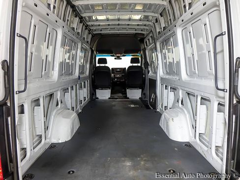 Used 2020 Mercedes-Benz Sprinter 2500 w/ Driver Convenience Package image 15
