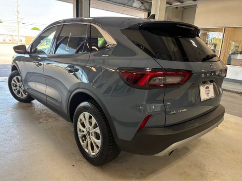 Certified 2023 Ford Escape Active AWD/4WD image 6