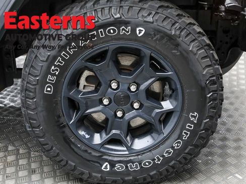 Used 2023 Jeep Wrangler Unlimited w/ 8.4" Radio Group image 31