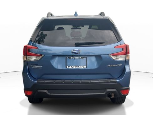 Used 2020 Subaru Forester Premium AWD/4WD image 6
