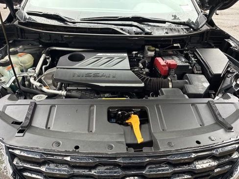 Used 2023 Nissan Rogue SL w/ SL Premium Package image 19