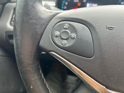 Used 2014 Chevrolet Impala LT w/ Convenience Package image 19