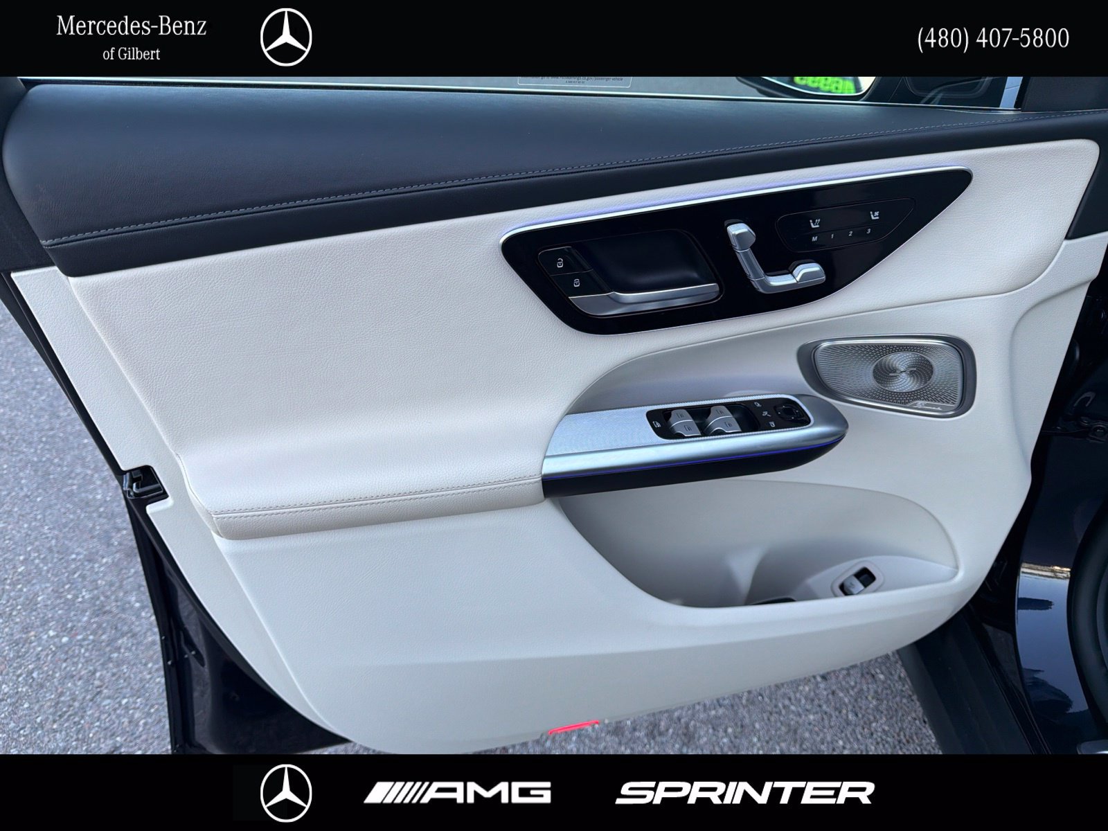 Used 2023 Mercedes-Benz GLC 300 4MATIC image 12