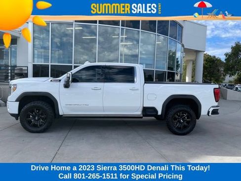 Used 2023 GMC Sierra 3500 Denali w/ Denali Ultimate Package AWD/4WD image 2