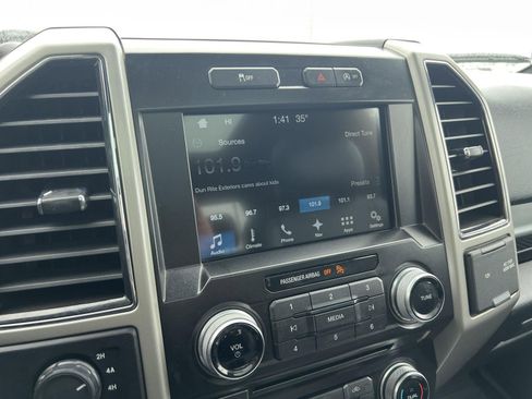 Used 2017 Ford F150 Lariat image 27