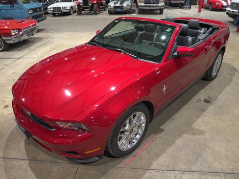 Used 2012 Ford Mustang Premium image 15
