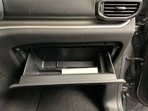 Used 2022 Ford Explorer XLT w/ Equipment Group 202A image 26