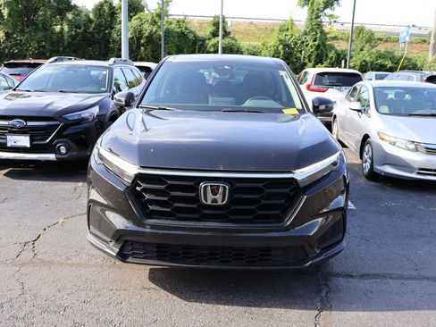 Used 2024 Honda CR-V LX image 2