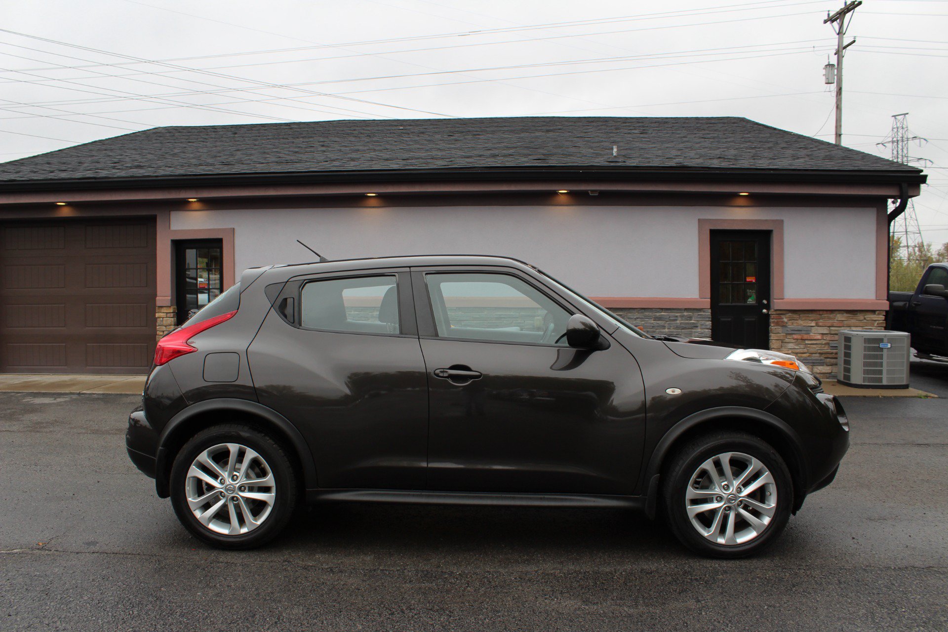 Used 2012 Nissan Juke S AWD/4WD image 3