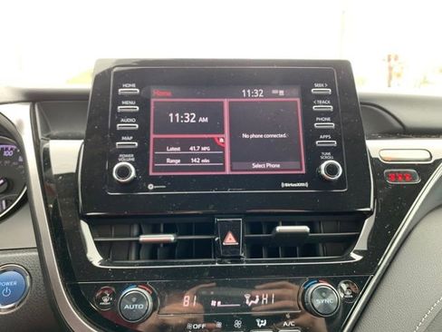 Used 2021 Toyota Camry SE image 20