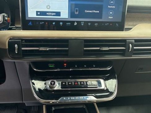 Used 2023 Lincoln Corsair Reserve w/ Equipment Group 201A AWD/4WD image 19