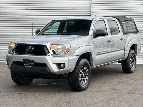 Used 2012 Toyota Tacoma 4x4 Double Cab image 6