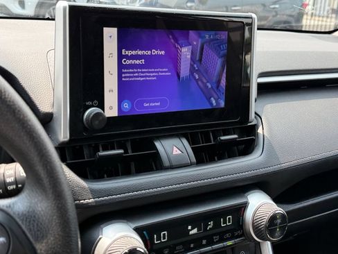 Certified 2025 Toyota RAV4 XLE AWD/4WD image 33