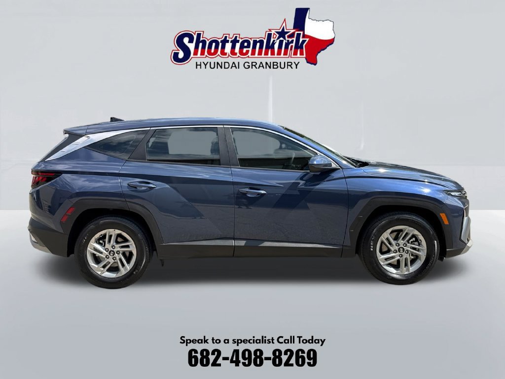Used 2025 Hyundai Tucson SE FWD image 5