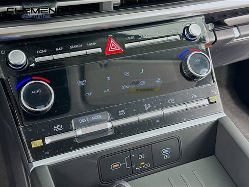 New 2026 Hyundai Santa Fe SE image 19