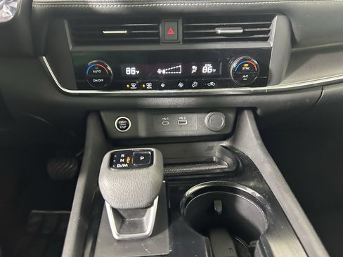 Certified 2023 Nissan Rogue SV image 29