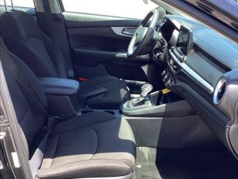 Used 2024 Kia Forte LXS FWD image 21