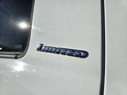 Used 2015 Toyota Tundra Limited image 10