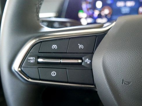 Used 2025 Chevrolet Suburban High Country image 40