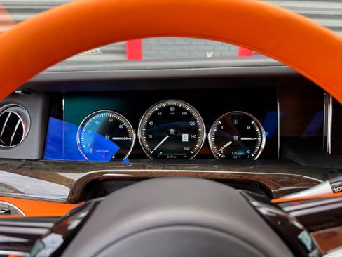 Used 2021 Rolls-Royce Phantom Extended Wheelbase image 37