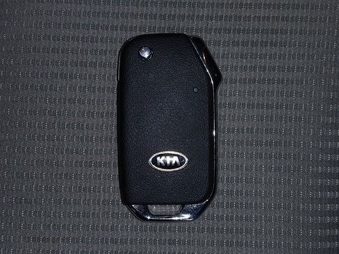 Used 2019 Kia Forte LXS FWD image 32