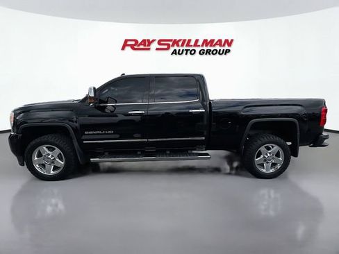 Used 2015 GMC Sierra 2500 Denali w/ Duramax Plus Package AWD/4WD image 4