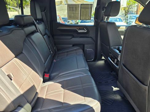 Used 2022 Chevrolet Silverado 1500 High Country w/ Max Trailering Package image 12