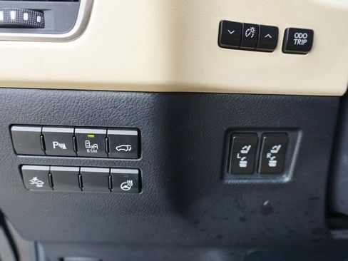 Used 2015 Lexus NX 200t FWD image 15