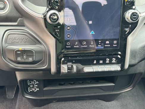 Used 2026 RAM 2500 Big Horn AWD/4WD image 29