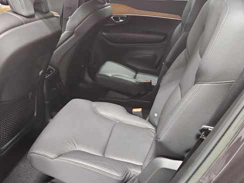 Used 2023 Volvo XC90 T8 Plus AWD/4WD image 19
