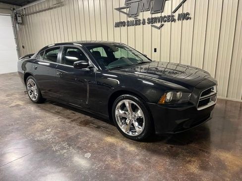 Used 2014 Dodge Charger SXT Plus image 6
