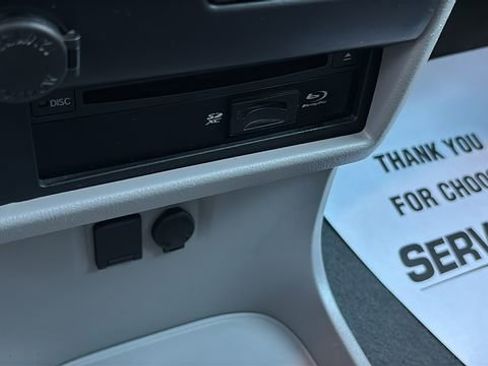 Used 2018 Toyota Sienna XLE Premium w/ Carpet Mat Package FWD image 22