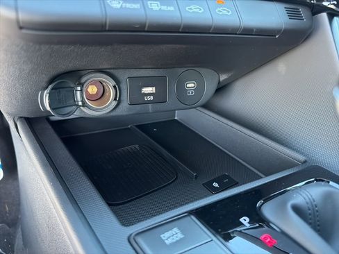New 2025 Hyundai Elantra SEL FWD image 24