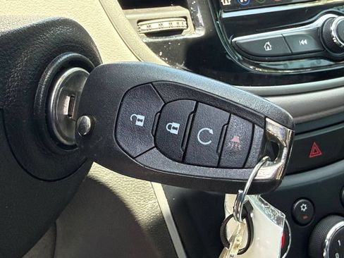 Used 2019 Chevrolet Trax LT w/ LPO, Cargo Package FWD image 26