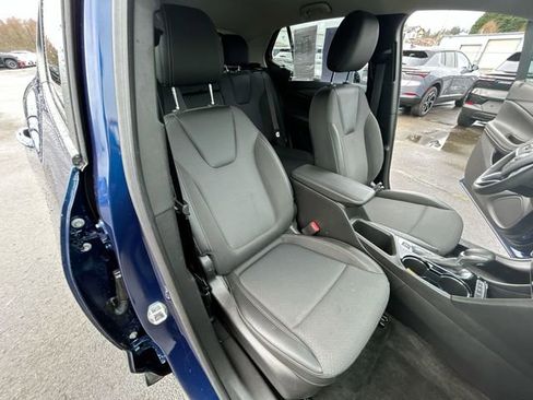 Used 2023 Buick Encore GX Select w/ Safety Package II image 25