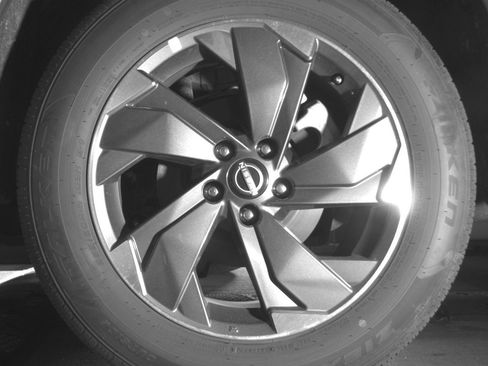 Used 2025 Nissan Rogue SV image 14