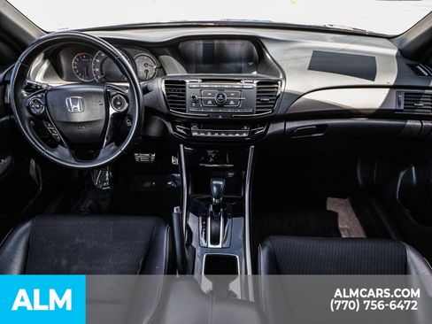 Used 2017 Honda Accord Sport image 28