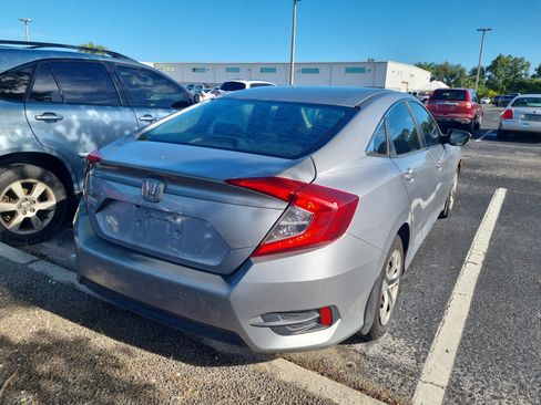 Used 2018 Honda Civic LX image 8