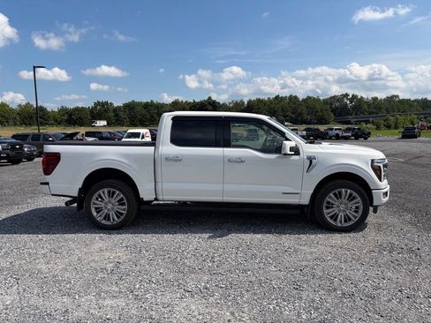 Used 2025 Ford F150 Platinum w/ Equipment Group 703A Plus AWD/4WD image 14