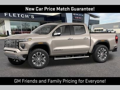 New 2026 GMC Canyon Denali w/ LPO, Black Badging Package