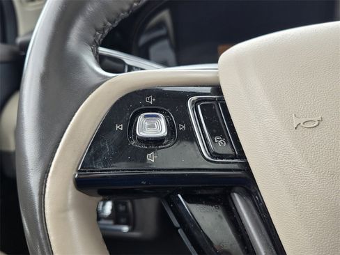 Used 2020 Lincoln Corsair Reserve w/ Equipment Group 202A image 24